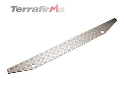 Aluriffelblech Hecktraverse Defender (silbern eloxiert)