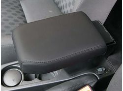 Cubby-Box mit Armlehne Freelander 2 bis 2012 (Echtleder schwarz)